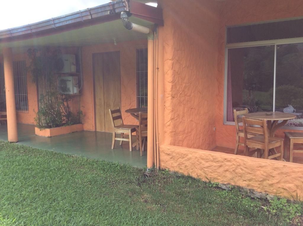 Готель Cabinas Los Guayabos La Fortuna Екстер'єр фото