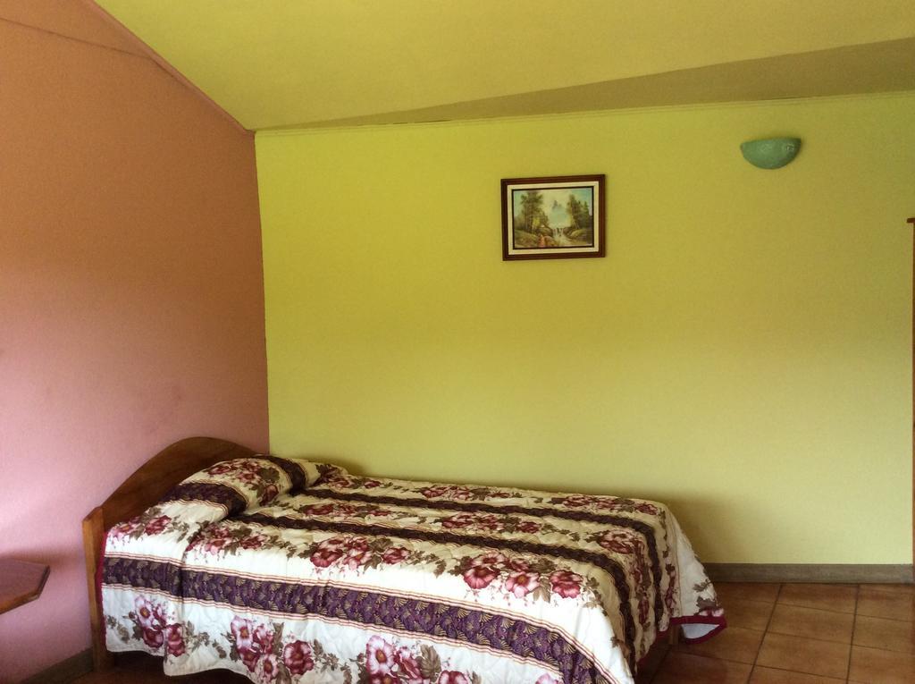 Готель Cabinas Los Guayabos La Fortuna Екстер'єр фото