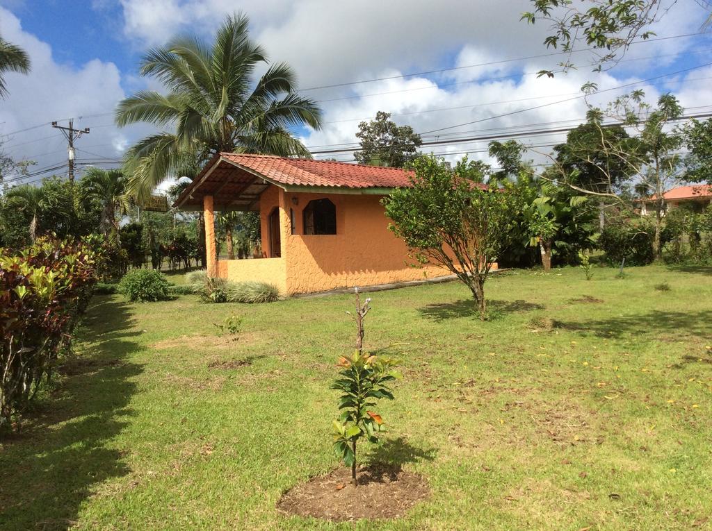 Готель Cabinas Los Guayabos La Fortuna Екстер'єр фото