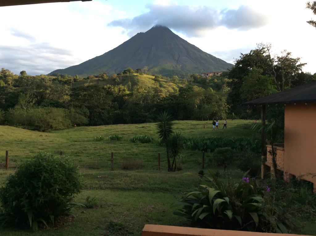 Готель Cabinas Los Guayabos La Fortuna Екстер'єр фото