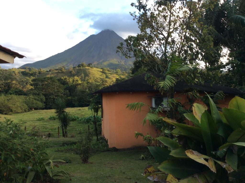 Готель Cabinas Los Guayabos La Fortuna Екстер'єр фото