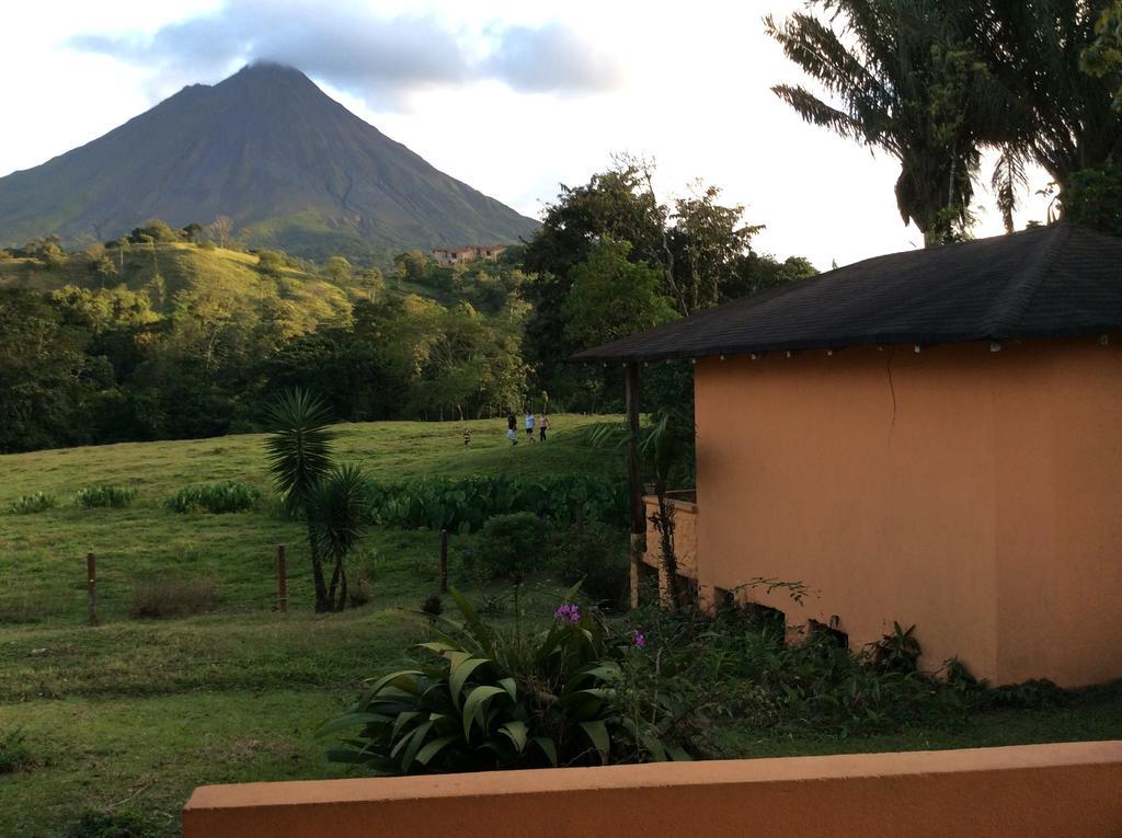 Готель Cabinas Los Guayabos La Fortuna Екстер'єр фото