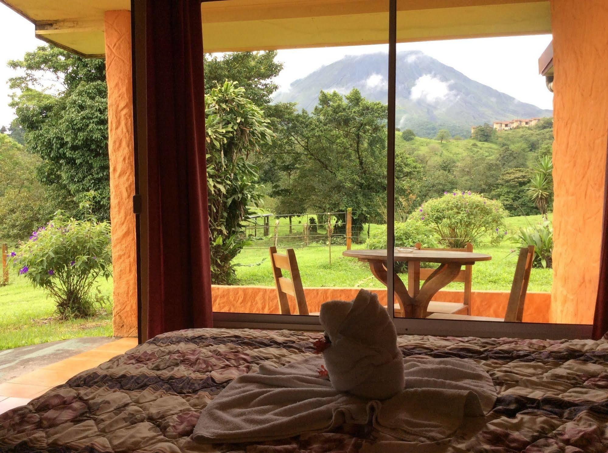 Готель Cabinas Los Guayabos La Fortuna Екстер'єр фото